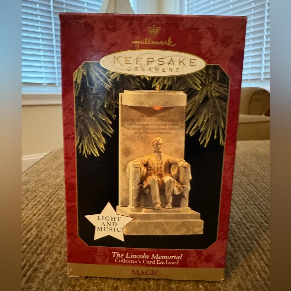 The Lincoln Memorial, Hallmark Christmas ornament